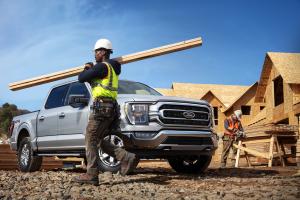 Ford F-150 XLT SuperCrew 2020 года 